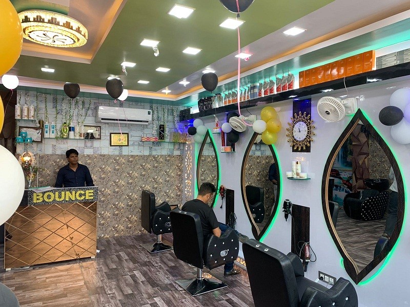BOUNCE UNISEX SALOON 