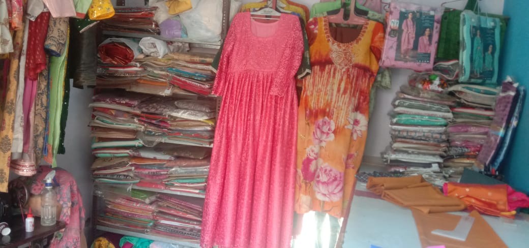 MUNNA STYLE LADIES TAILOR &DRESS  MATERIAL 