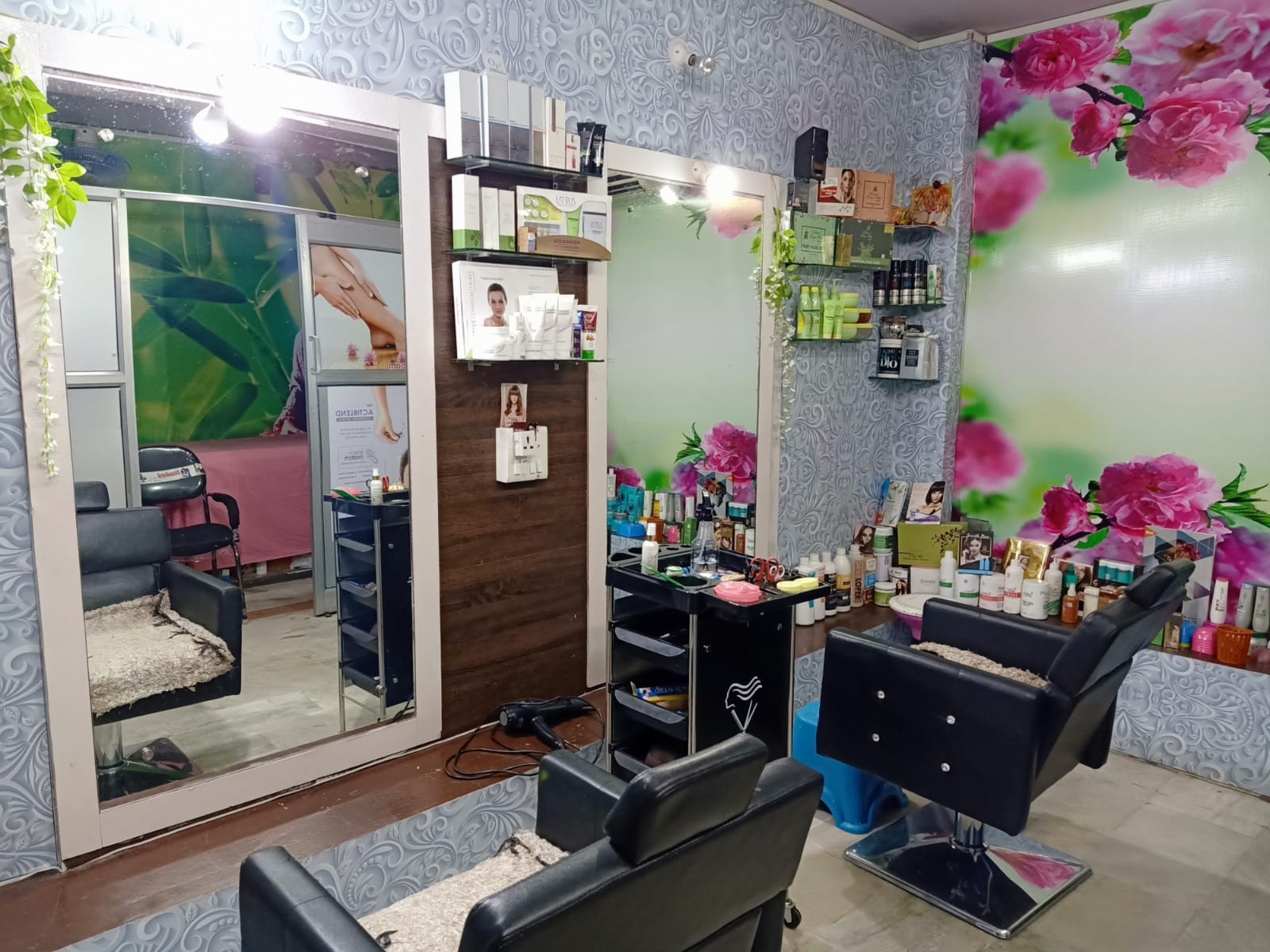 GLORIOUS BEAUTY ZONE 